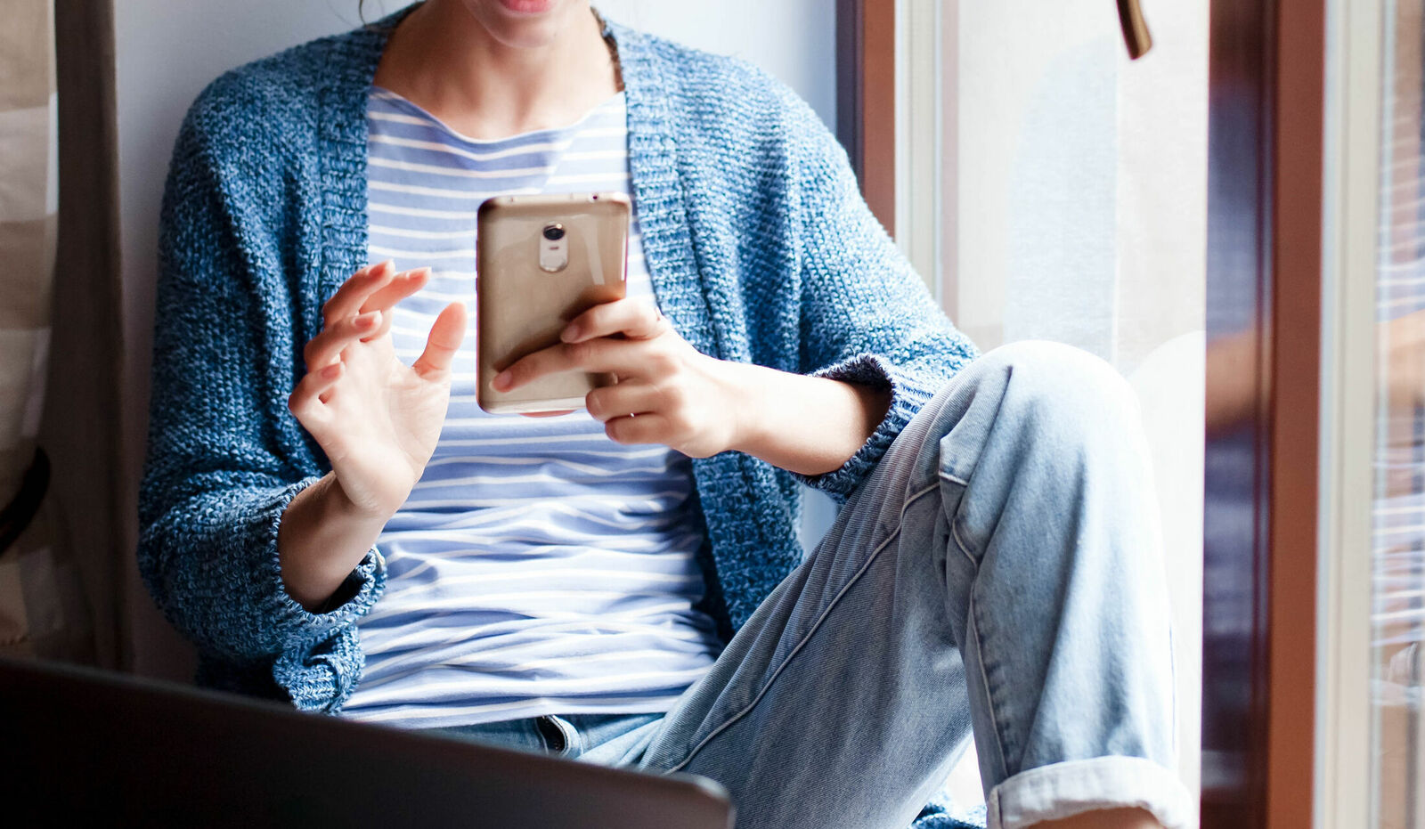 Onboarding in der easysquare Mieter-App via SMS und E-Mail
